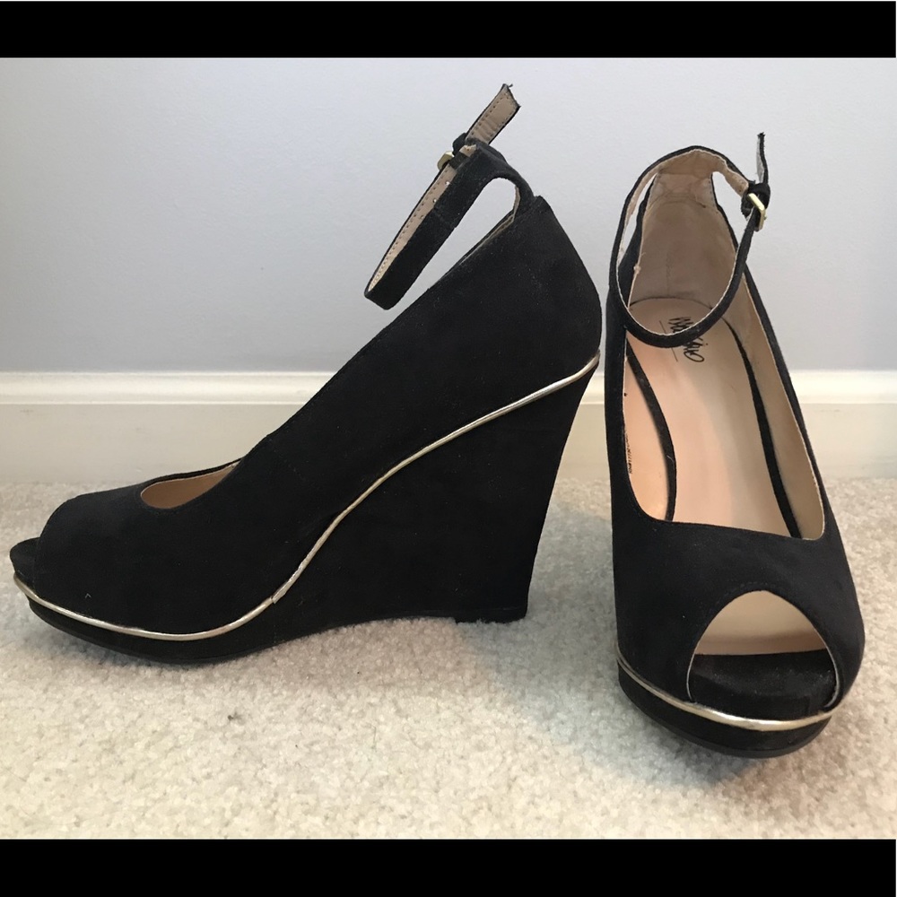 Black suede wedges